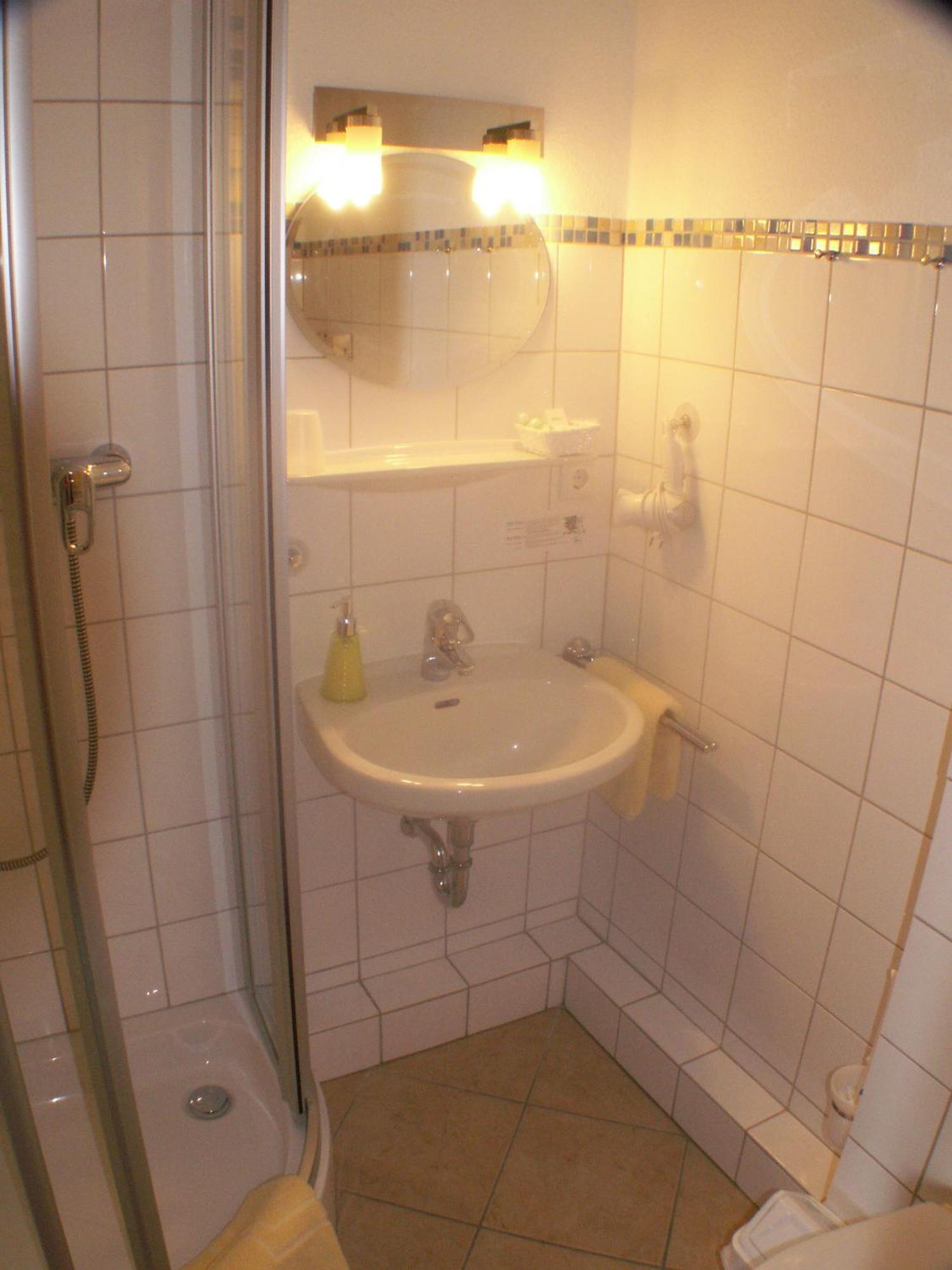 Thermen Hotel Pension Villa Holstein Bad Salzuflen Quarto foto